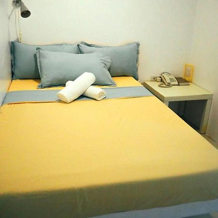 Wanderlust Bed And Breakfast Puerto Princesa Exterior foto